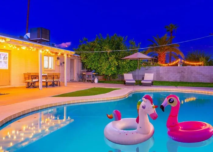 Gem! Pool, Patio, & Prime Location! *