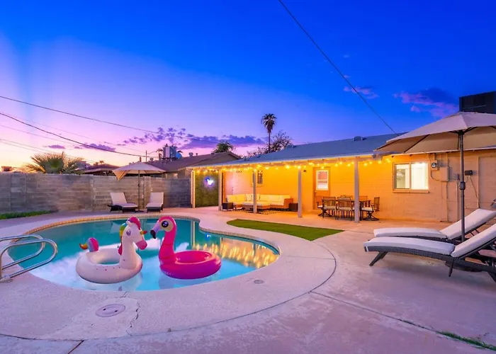 Gem! Pool, Patio, & Prime Location!